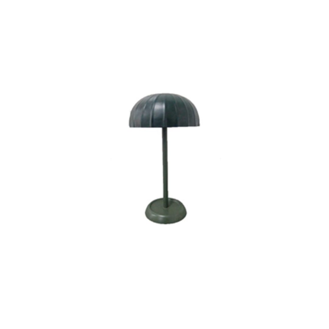 Iron-table-lamp