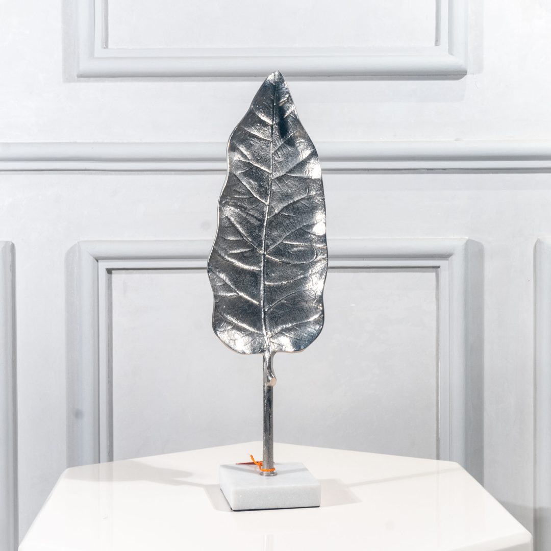 Standing Leaf Silver Stand
